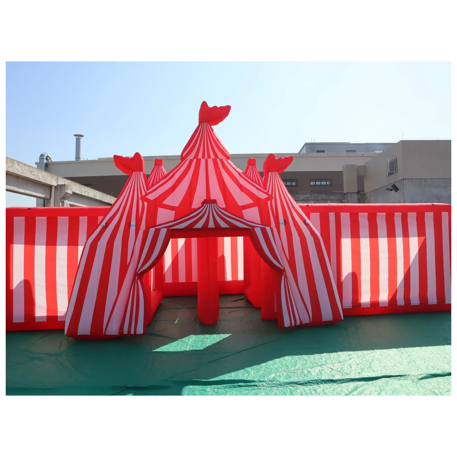 Büyük Kırmızı Beyaz Sirk Şişme - Kids Outdoor Venues incelemesi ve fiyatı